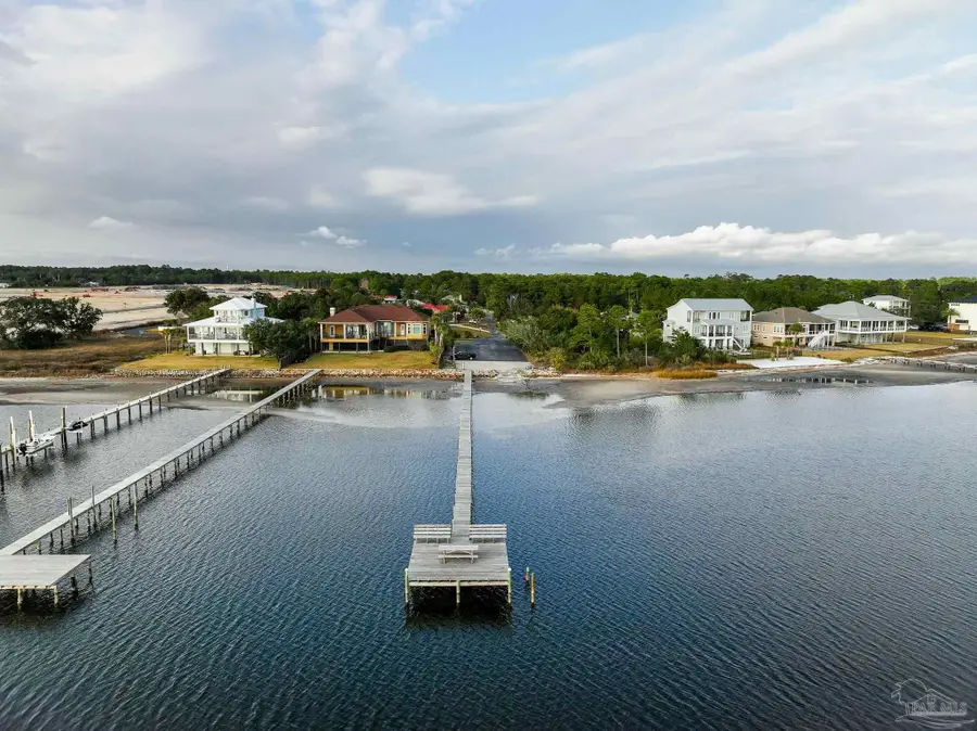 1810 W Smugglers Cove Cir, Gulf Breeze, FL 32563 - #2