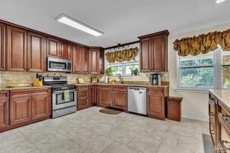 6271 Lake Charlene Dr, Pensacola, FL 32506 - #3