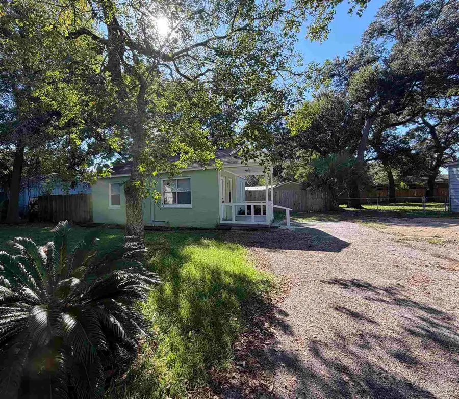 53 W Carver Dr, Pensacola, FL 32507 - #2