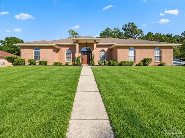3000 Ashbury Ln, Cantonment, FL 32533