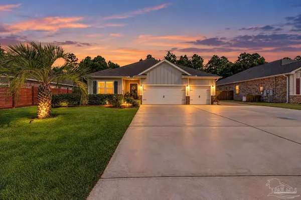 8024 Silver Maple Dr, Milton, FL 32583