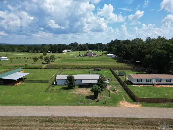 209 Clearview Rd, Flomaton, AL 36441