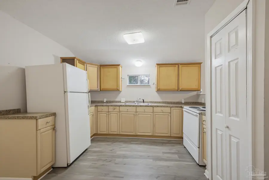 6613 Hinote St, Milton, FL 32570 - #2