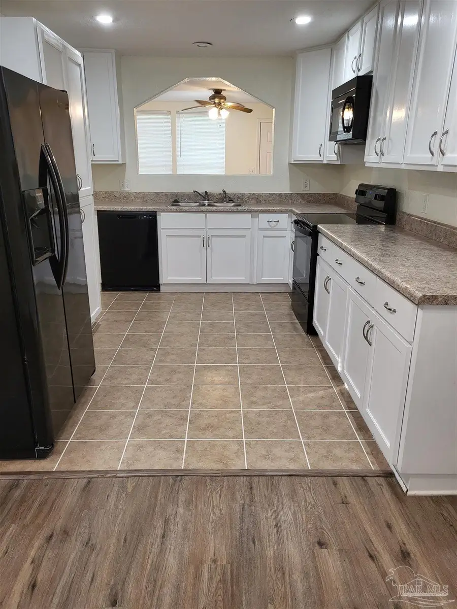 3200 Bayou Dr, Pensacola, FL 32505 - #2