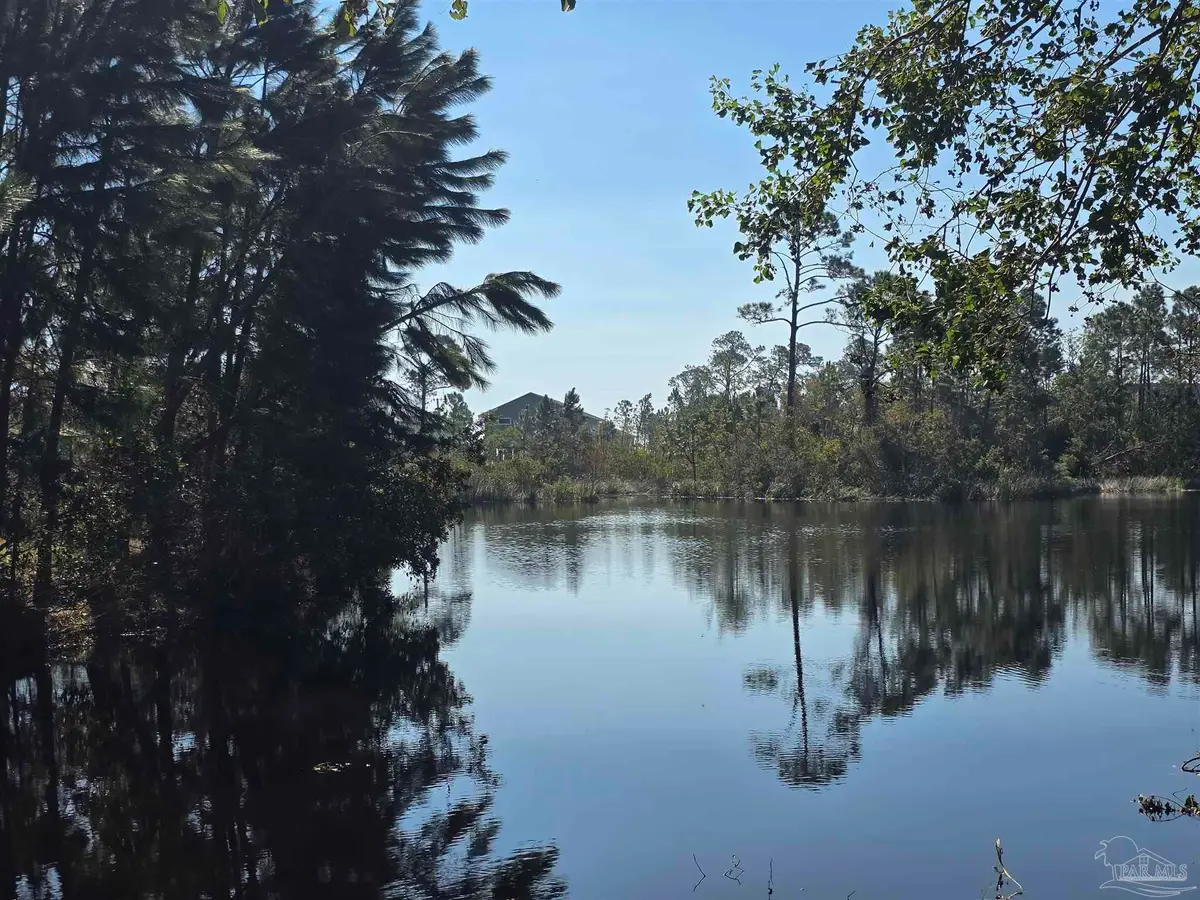 995 Coronado Ct, Gulf Breeze, FL 32563 - #1