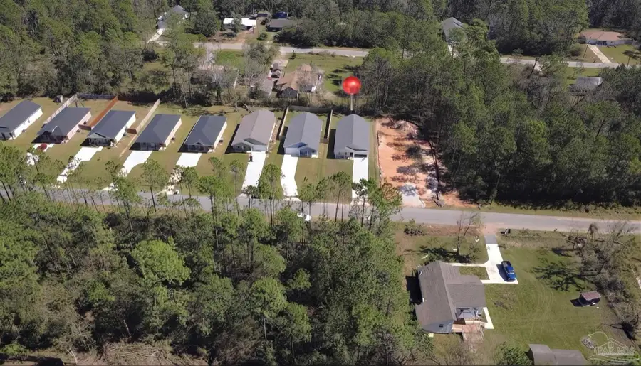 3272 Damon Dr, Milton, FL 32583 - #2