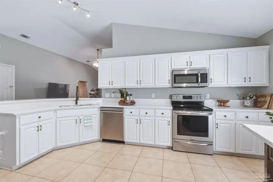2712 Shoni Dr, Navarre, FL 32566 - #2
