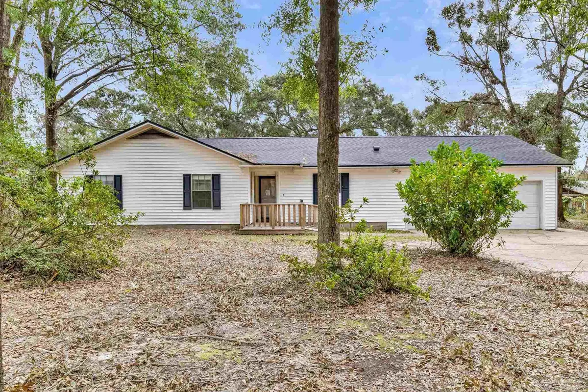 8800 Quail Dr, Pensacola, FL 32534 - #1