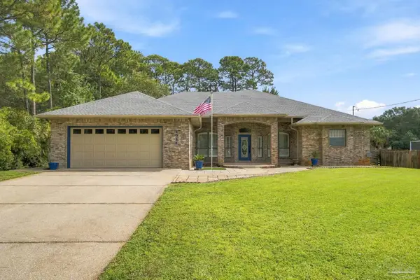 2064 Sundown Dr, Navarre, FL 32566