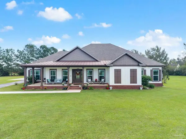 1171 Blue Oval Ln, Cantonment, FL 32533