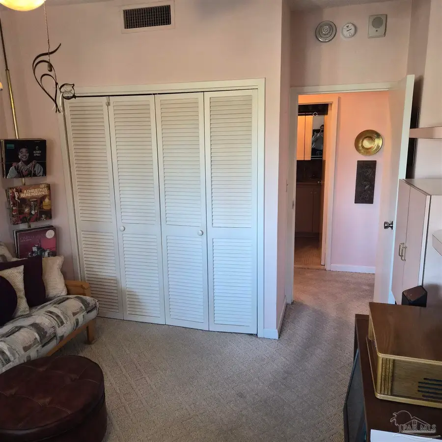 825 Bayshore Dr #204, Pensacola, FL 32507 - #2