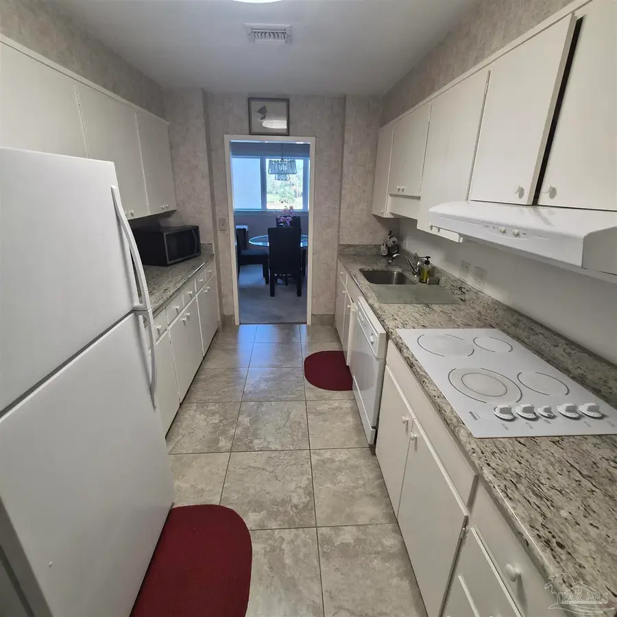 825 Bayshore Dr #204, Pensacola, FL 32507 - #3