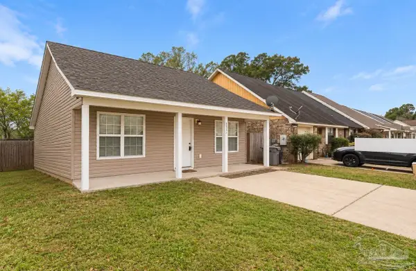 7051 Heather Oaks Dr, Pensacola, FL 32506