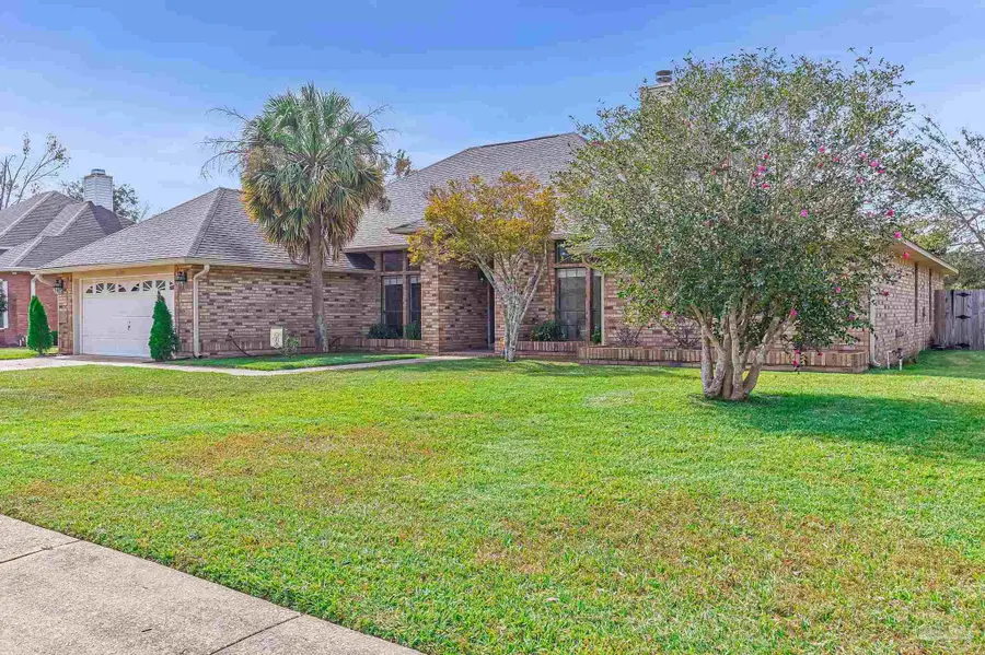 10207 Bristol Park Rd, Cantonment, FL 32533 - #3