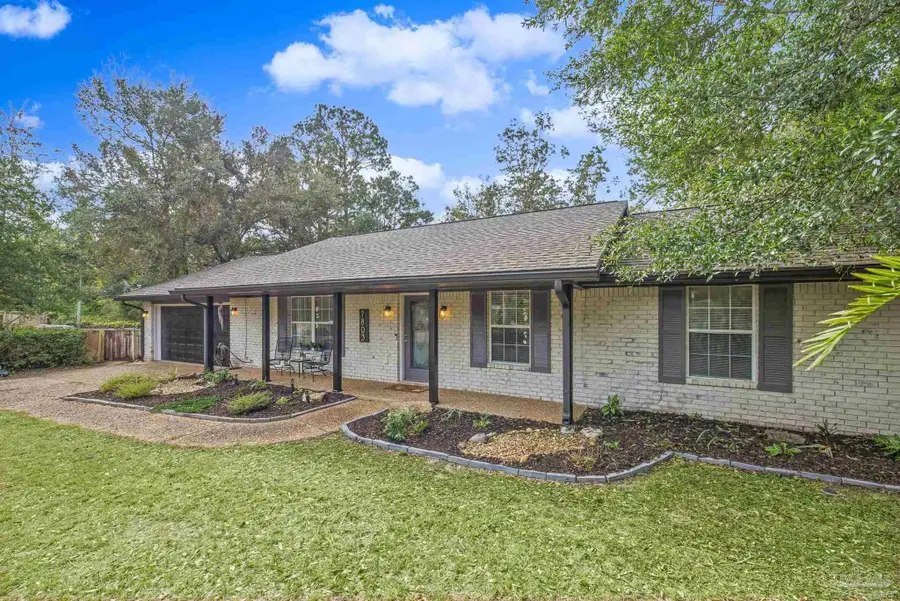 7803 Bay Meadows Dr, Pensacola, FL 32507 - #2