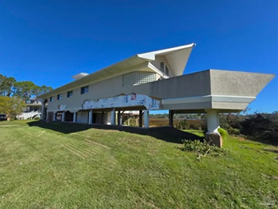 4758 Bayside Dr, Milton, FL 32583 - #2