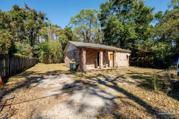 6908 Cornelius Ln, Pensacola, FL 32505
