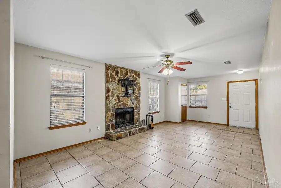 1819 San Dollar Cir, Pensacola, FL 32504 - #2