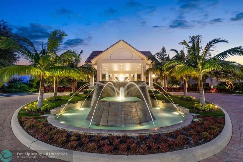 7279 Le Chalet Blvd 7279, Boynton Beach, FL 33472 BHGRE