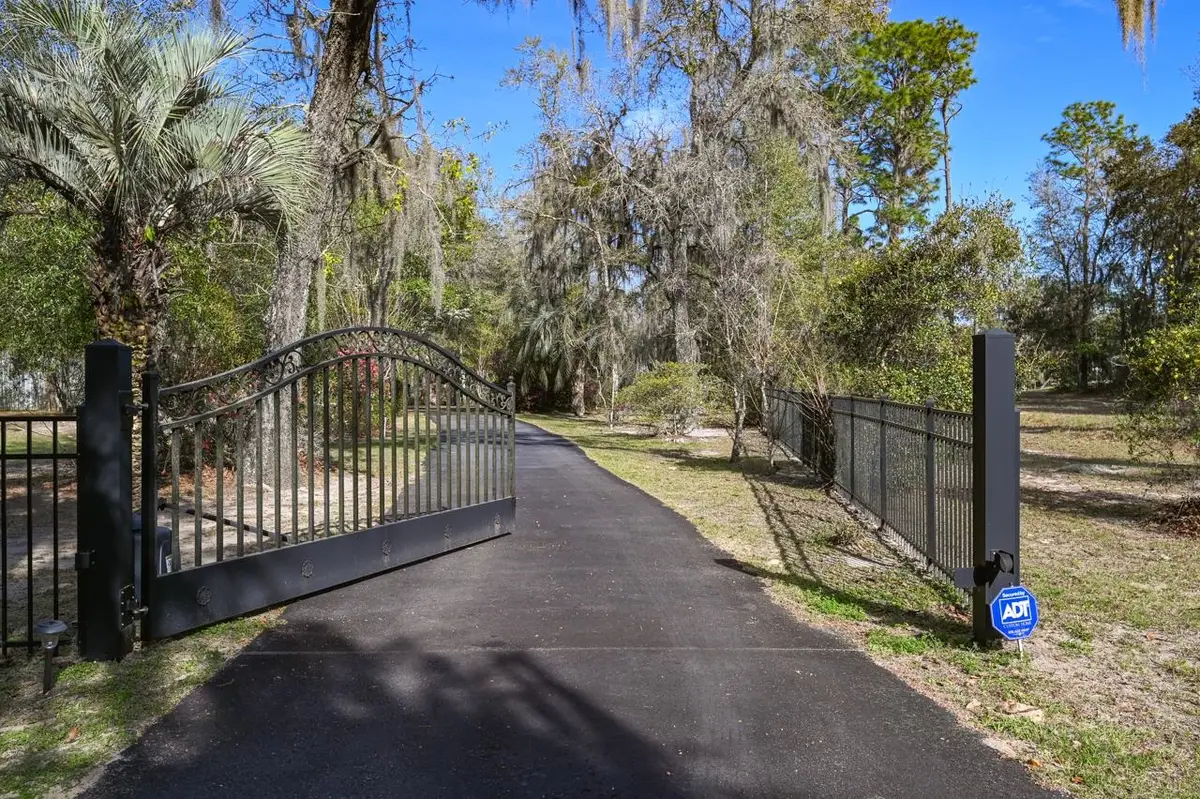 397 SE County Rd 18a, Starke, FL 32091 - Image #1