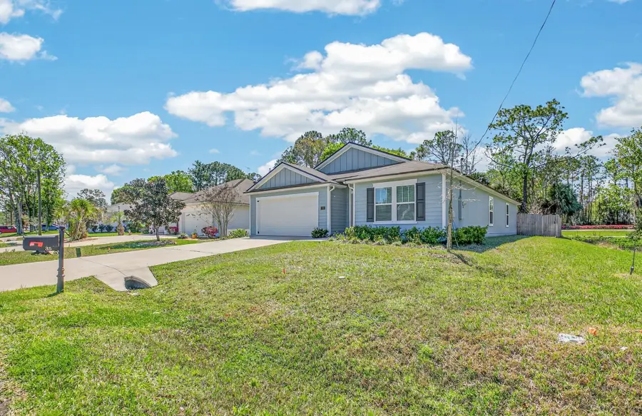 35 Putter Dr., Palm Coast, FL 32164 - #3