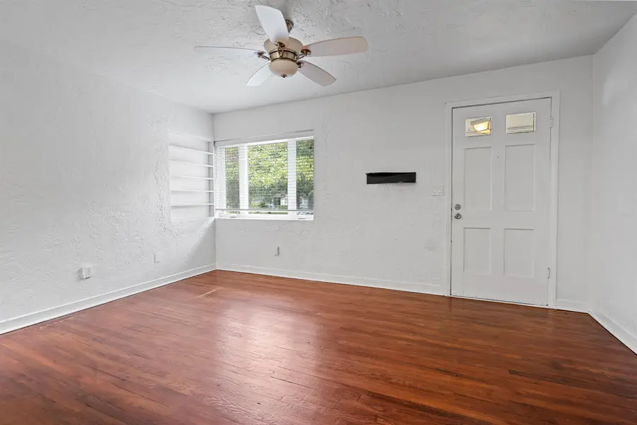 1316 NE 9th St, Gainesville, FL 32601 - Image #3