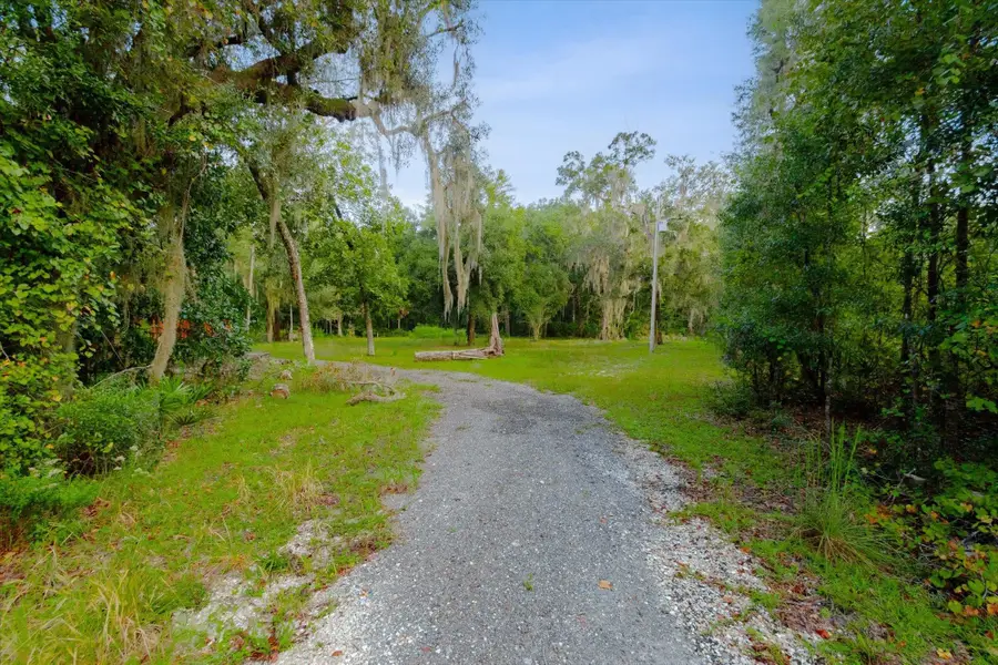 109 Indian Trl, Florahome, FL 32140 - #3
