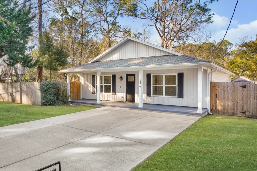 696 Oakland Ave, Saint Augustine, FL 32084 - #2
