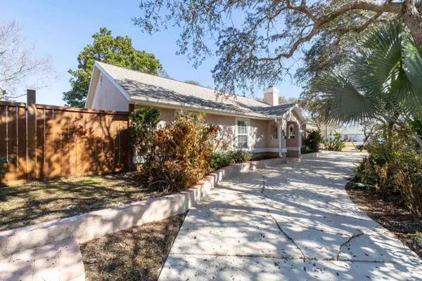 240 Micklers Rd, St Augustine, FL 32080