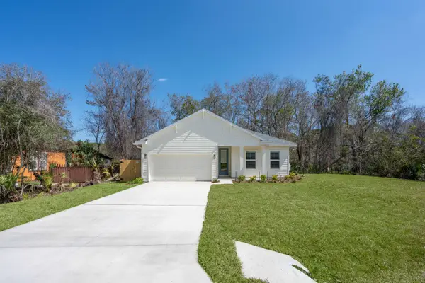 221 Dartmouth Rd, St Augustine, FL 32086