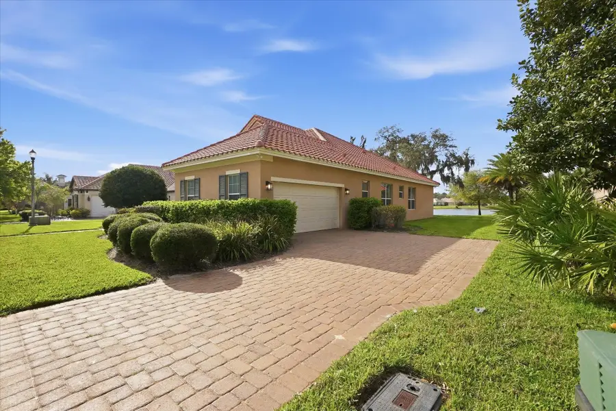 13 New Oak Leaf Dr, Palm Coast, FL 32137 - #2