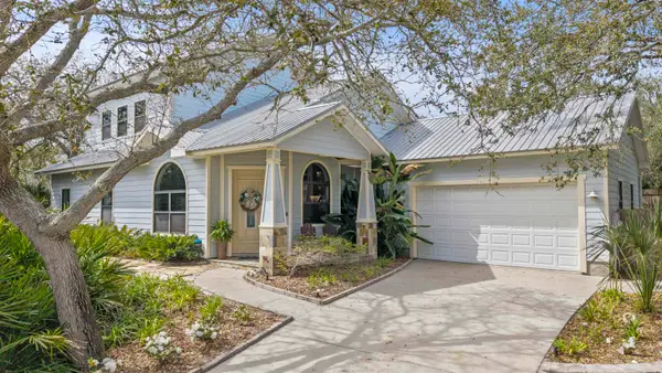 402 Eleventh St, St Augustine, FL 32084