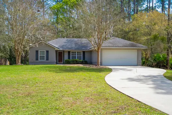 4040 Red Pine Ln, St Augustine, FL 32086