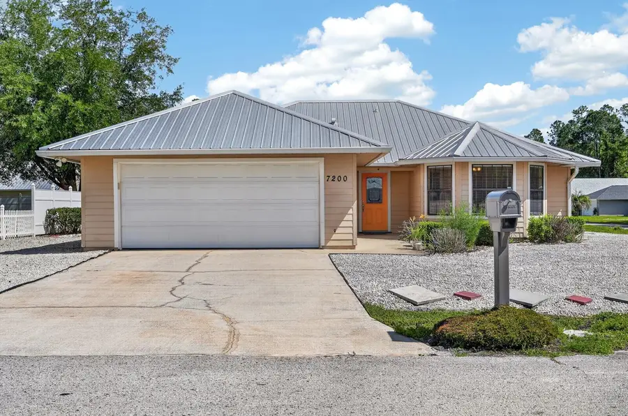 7200 Andrew Jackson St, Palatka, FL 32177 - #2