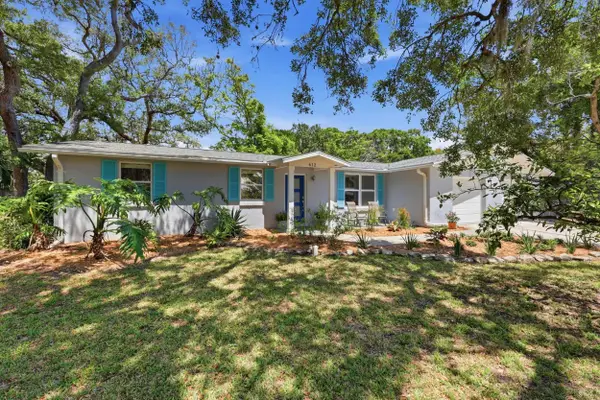 612 Poinsettia St, St Augustine Beach, FL 32080