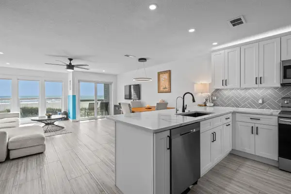 2 10th St #4, St Augustine, FL 32080