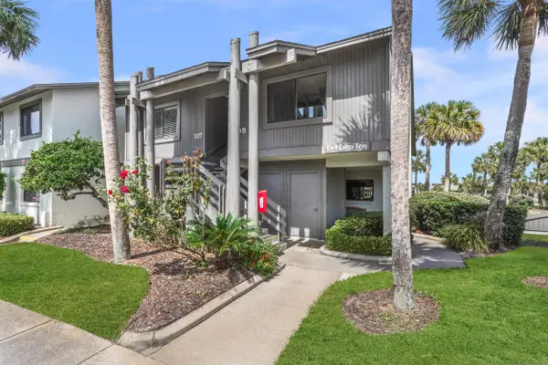 107 Village Del Lago Cir, St Augustine, FL 32080