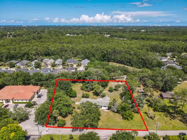 10 Mirror Lake Dr, Ormond Beach, FL 32174