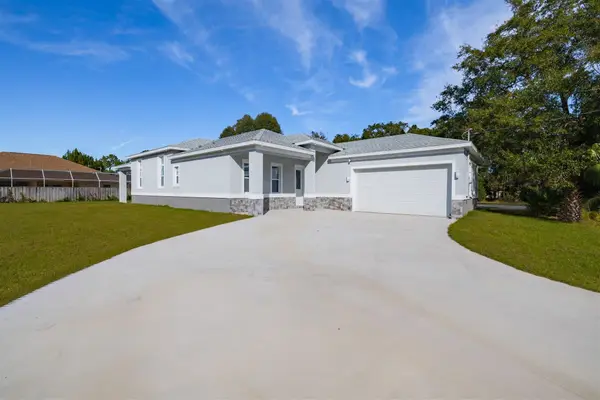 9 NW Watkins Pl, Palm Coast, FL 32164