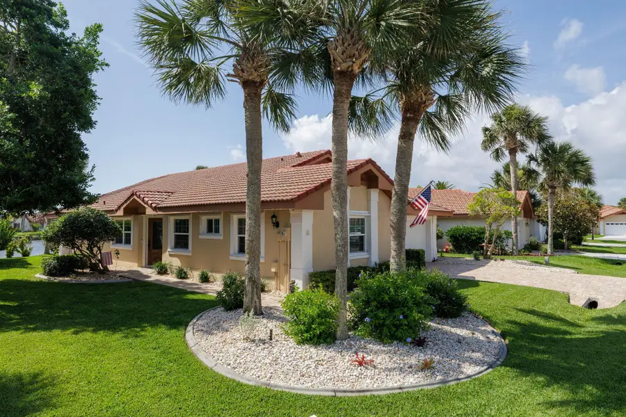 6 San Miguel Ct, Palm Coast, FL 32137 - #2