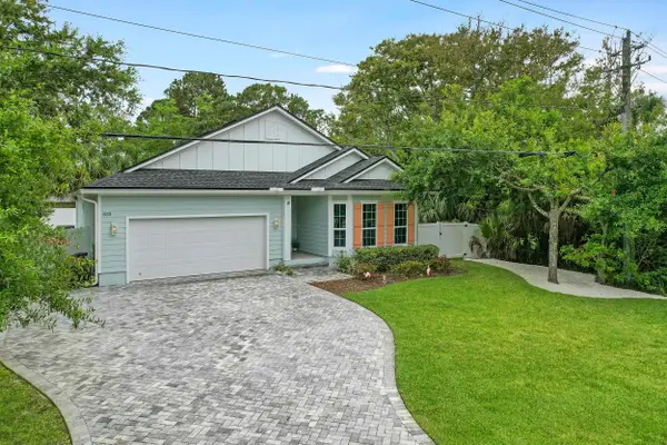 633 W Pope Rd, St Augustine, FL 32080