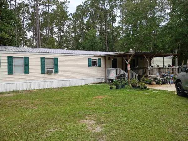 4245 Melanie St, Hastings, FL 32145