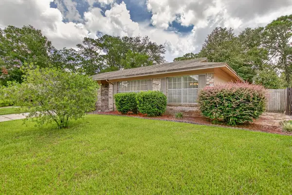 7422 S Deepwood, Jacksonville, FL 32244