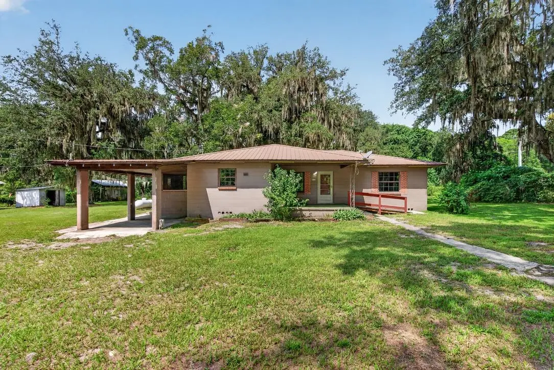 111 Easy Ln, Palatka, FL 32177 - #1