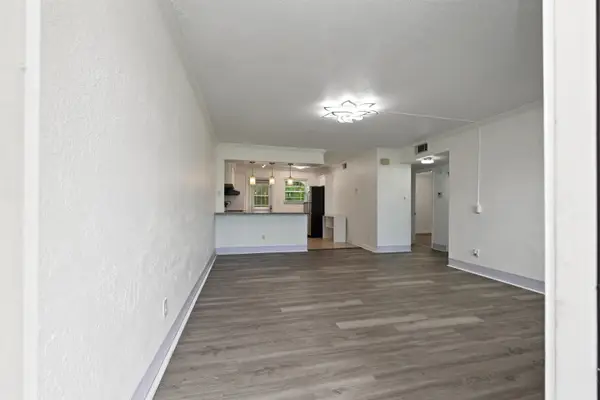 1800 S Palmetto Avenue #109, Daytona Beach, FL 32119