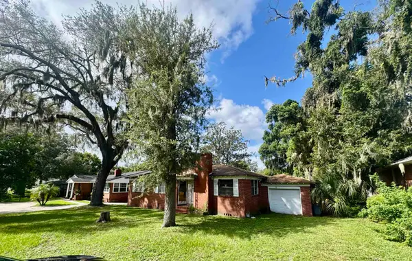 1526 Harbor Oaks Rd, Jacksonville, FL 32207
