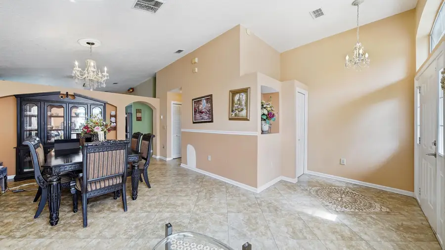 2573 Carriage Lamp Dr, Jacksonville, FL 32246 - #3
