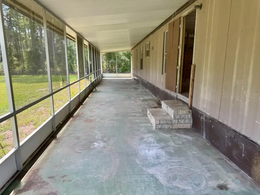 1542 Beech Blvd, Bunnell, FL 32110 - #2