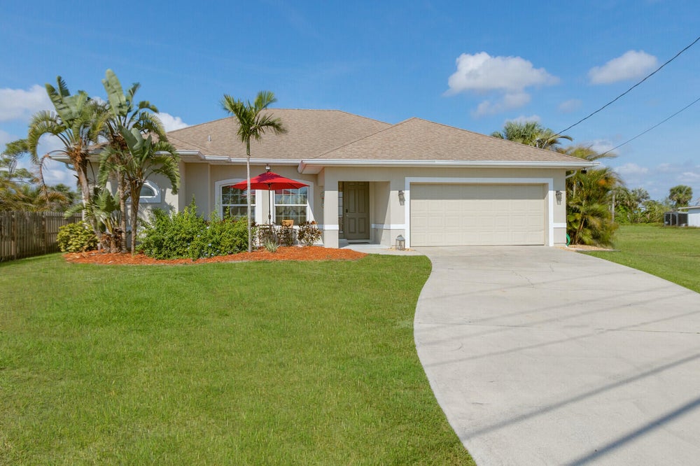 4320 S Highway 1, Grant, FL 32949 BHGRE