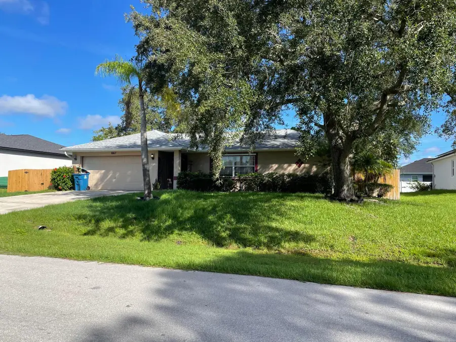 1067 Windmill Street Se, Palm Bay, FL 32909 - Image #2